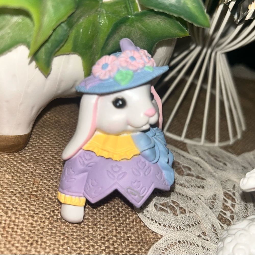 Vintage Avon 1997 Easter Egg Pals Lamb and Bunny set egg holders 4" plastic - Picture 10 of 11